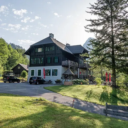 Nationalpark Gesaeuse Orman Evi