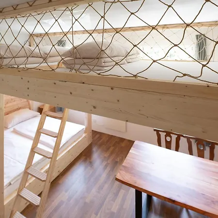 Nationalpark Gesaeuse אכסניה